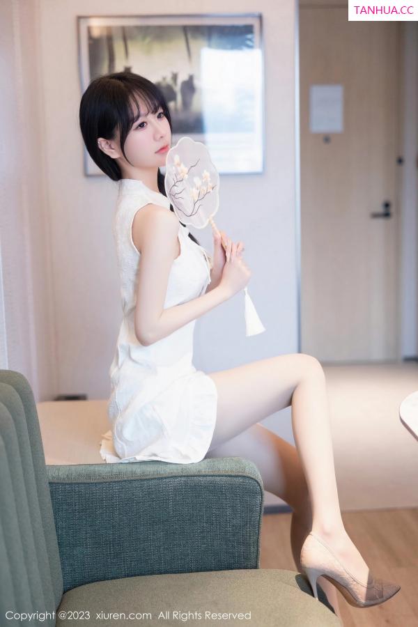   [XiuRen]高清写真图 2023.05.26 No.6813 幼幼 旗袍美腿第10张图片
